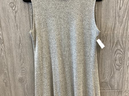 Top Sleeveless By Clothes Mentor In Grey, Size: 2x Discount