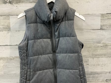 Vest Puffer & Quilted By Old Navy In Grey, Size: S Online