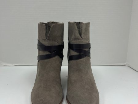 Boots Ankle Heels By Carlos Santana In Taupe, Size: 7 Online now