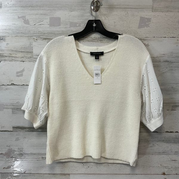 Sweater By Ann Taylor In White, Size: Xs Online